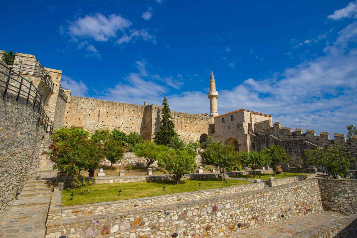 Çeşme Kalesi Tarihi